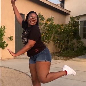 Meet your Posher, Emma